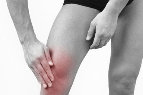 male knee pain